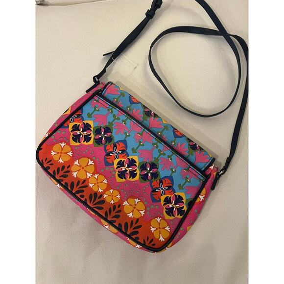 NWOT- Vera Bradley Crossbody - Picture 2 of 5